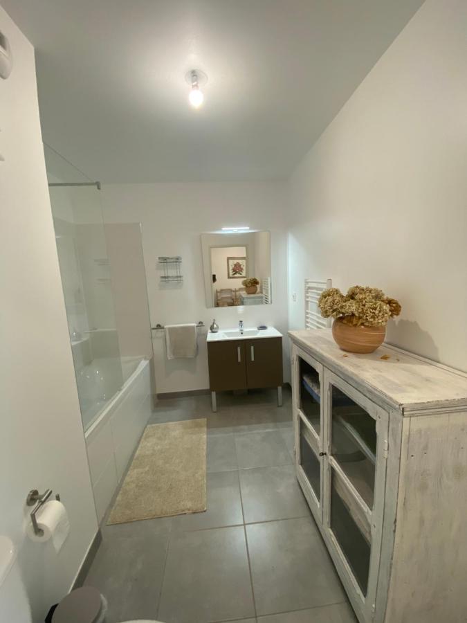 Appartement Type 2 Neuf +Grande Terrasse Le Lavandou Kültér fotó
