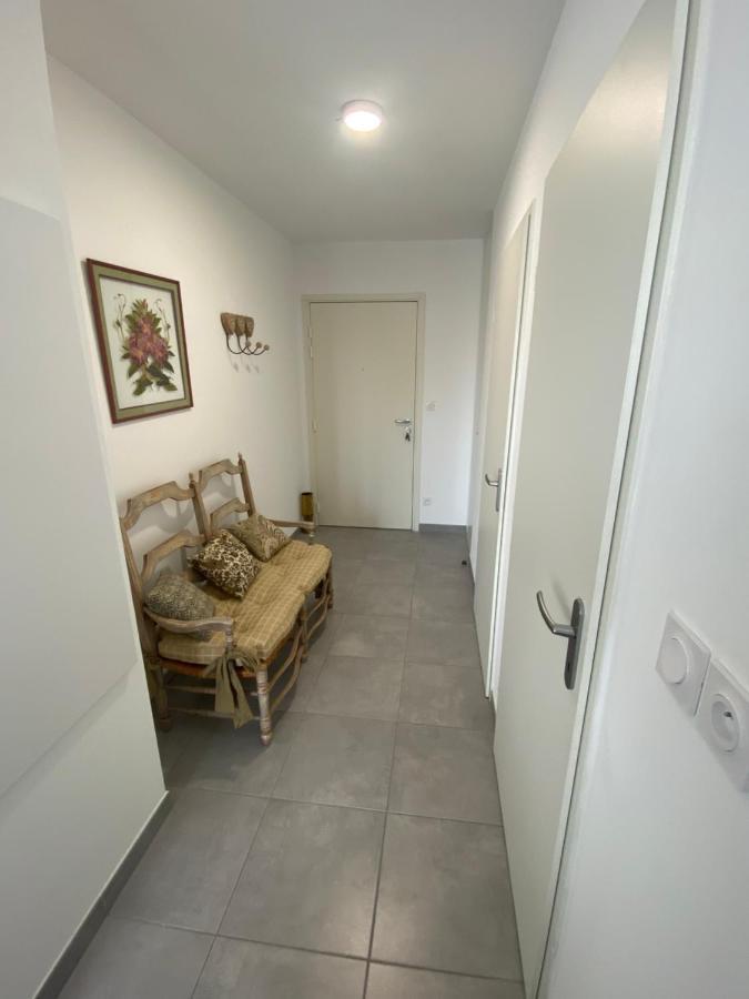 Appartement Type 2 Neuf +Grande Terrasse Le Lavandou Kültér fotó